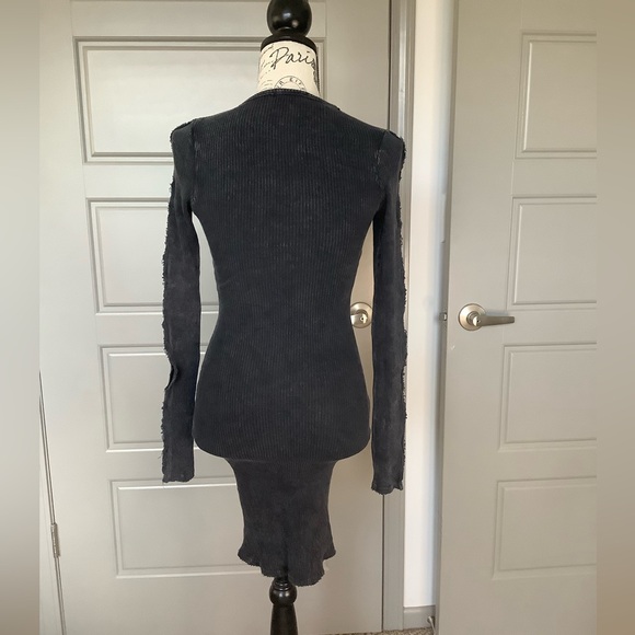 🍸 Long Sleeved Mini Dress 🍸 - Picture 5 of 13